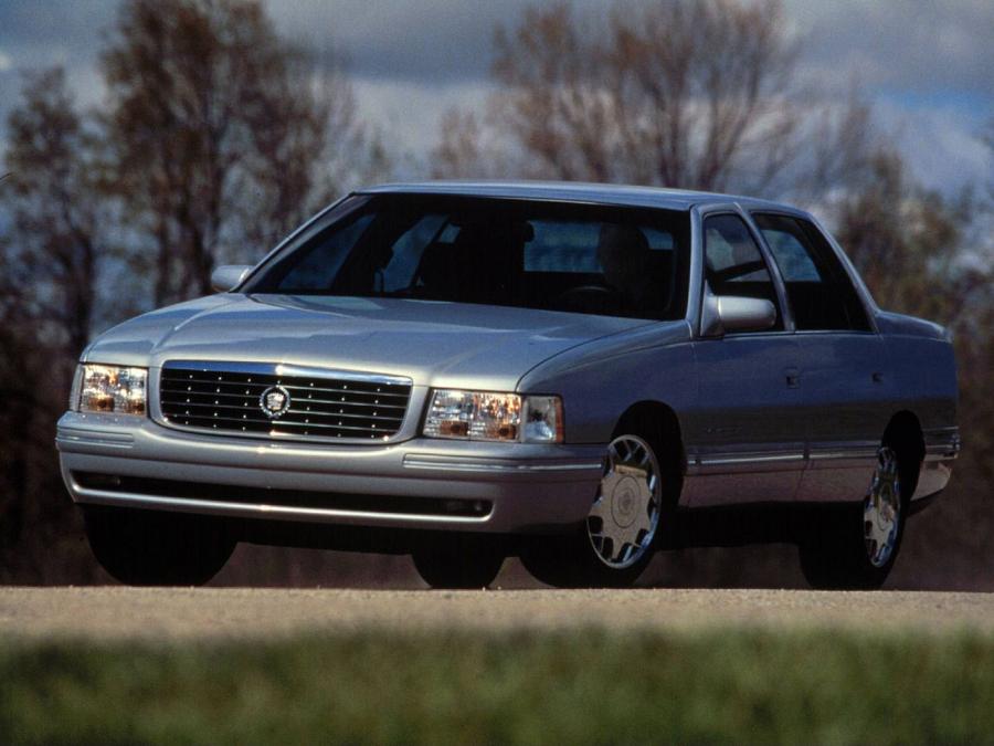  Cadillac DeVille Concours 1997 года  (фото 1 из 21)